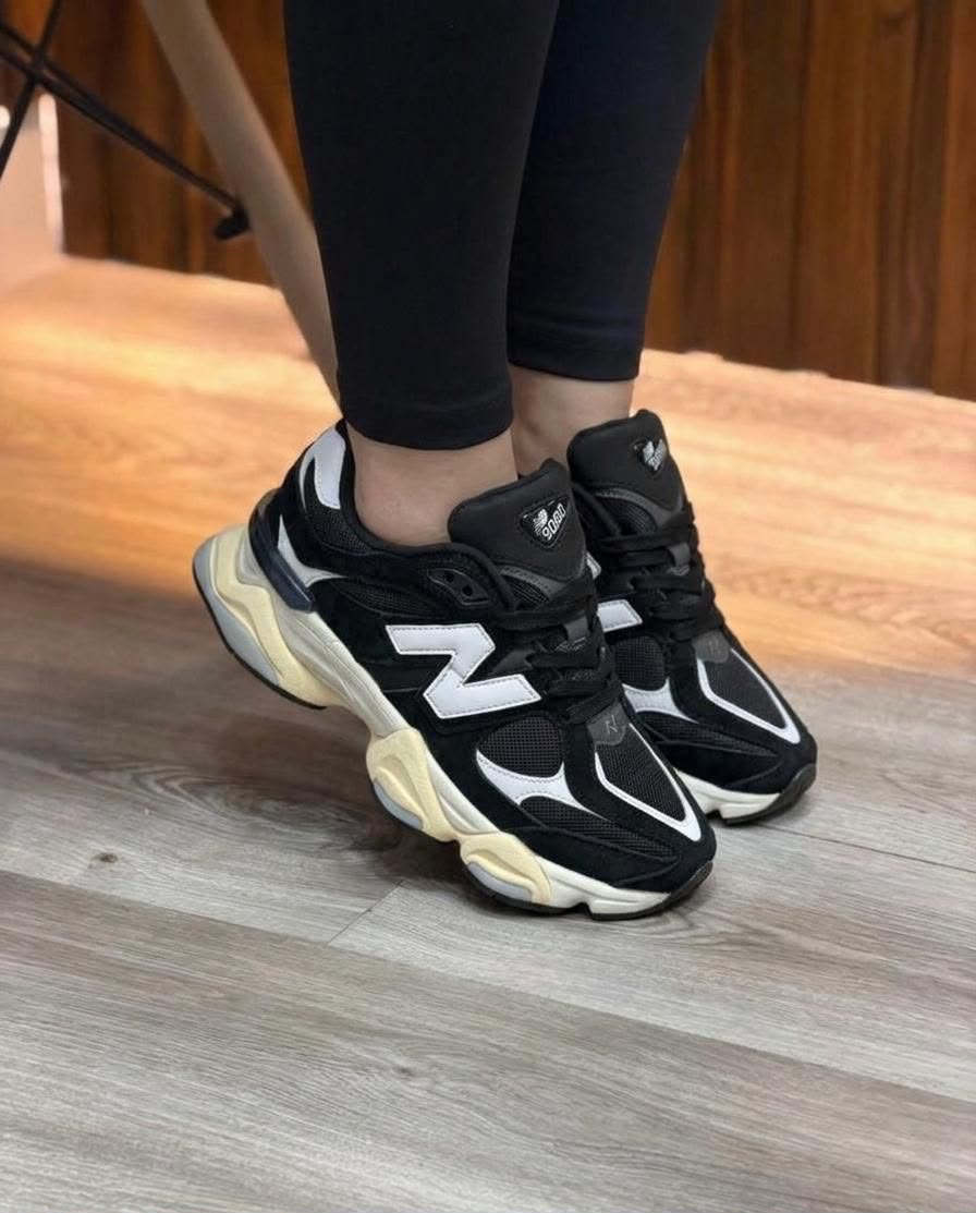 New Balance 9060- Dama