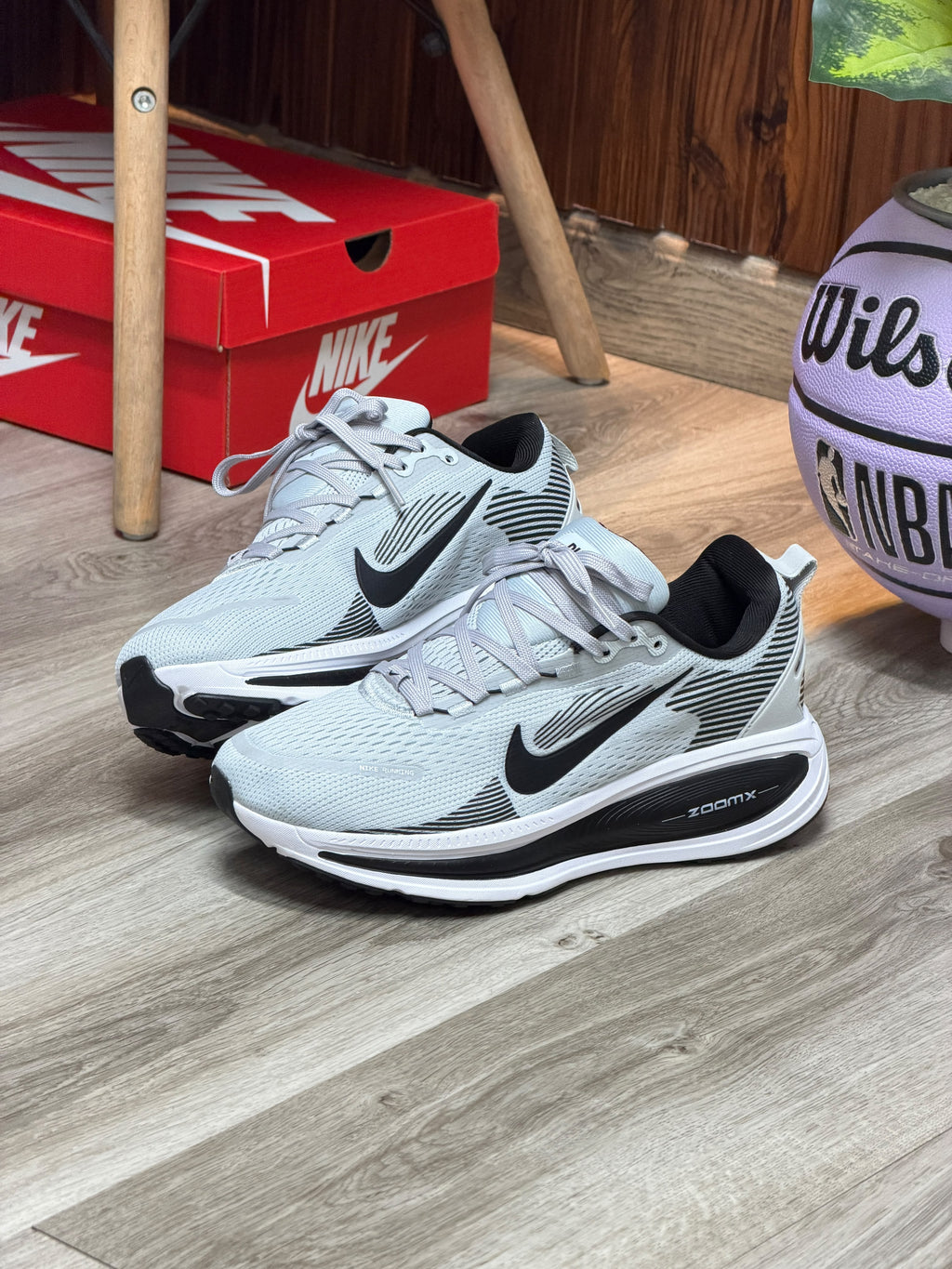 Nike Vomero 18 - Hombre