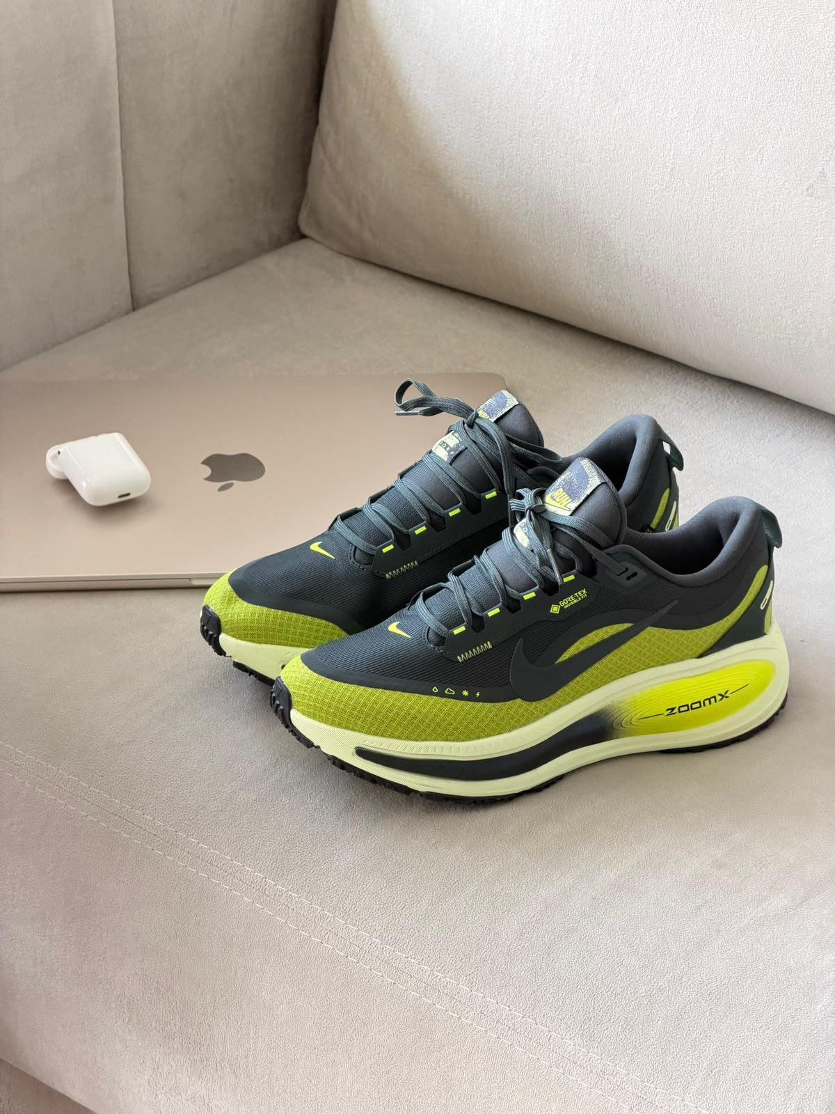 Nike Vomero 18 GoreTex- Hombre