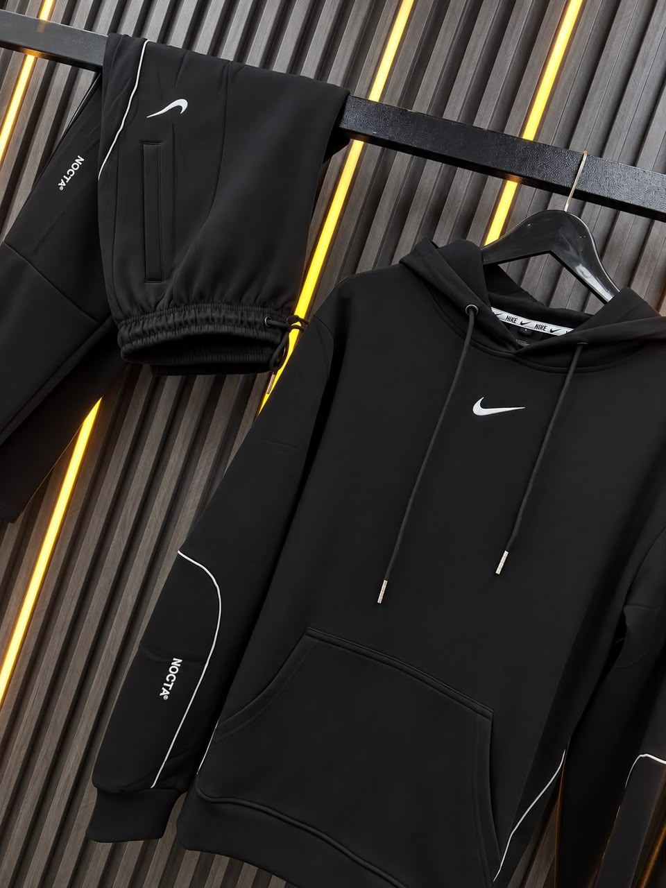Conjunto Nike Tech