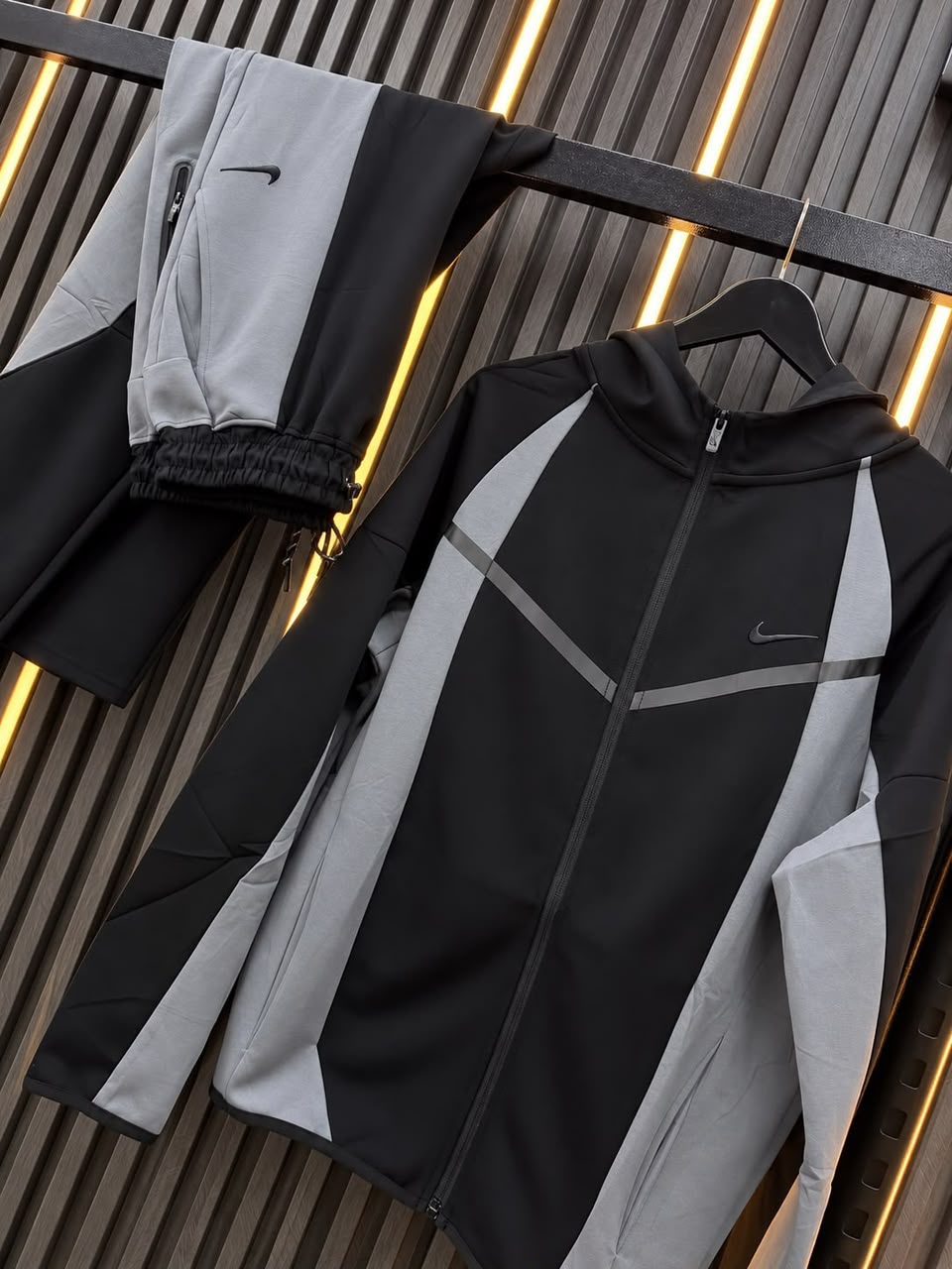 Conjunto Nike Tech