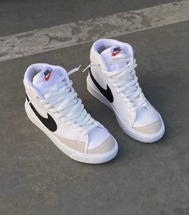 Nike Blazer - Unisex